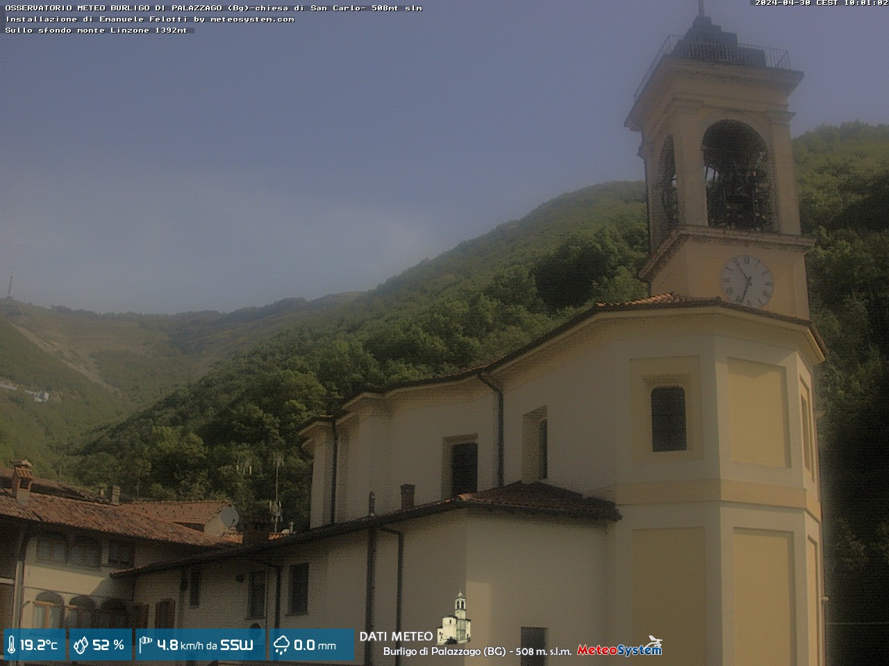webcam Burligo di Palazzago - parcheggio chiesa/partenza escursioni (BG)